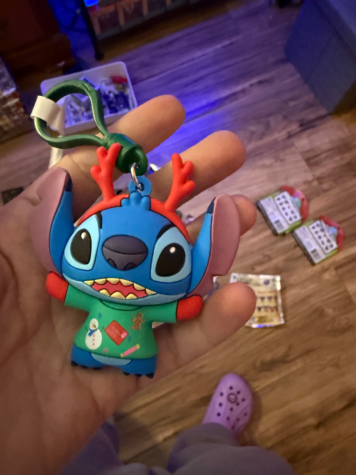 Stitch Bag Clip, Christmas shirt